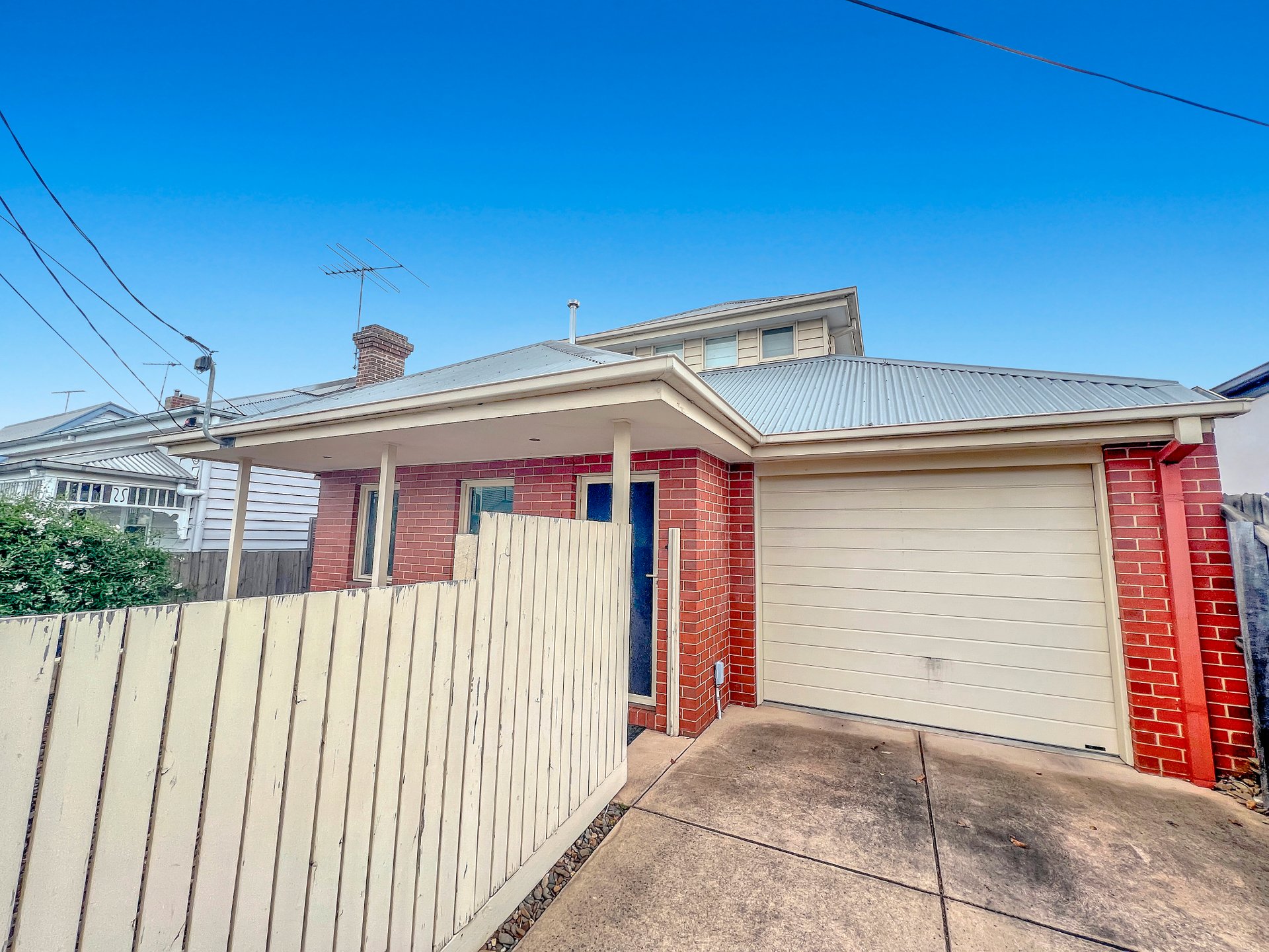 9 Anglesea Terrace, Geelong West image 1