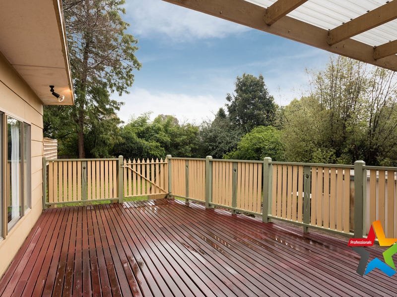 9 Arkarra Court, Mooroolbark image 13