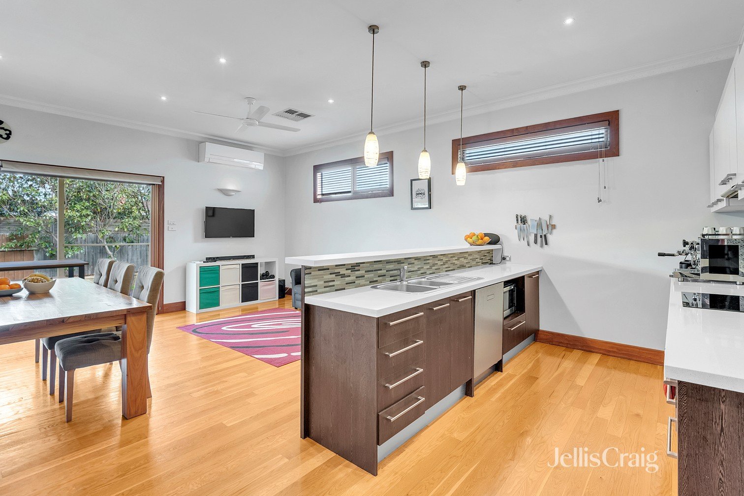 9 Armstrong Street, Coburg image 3