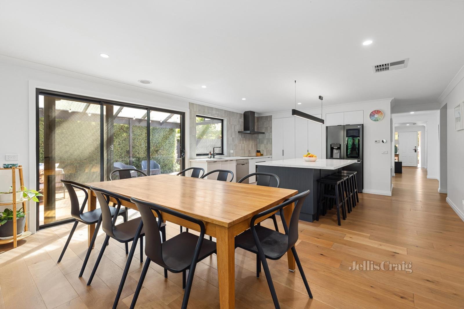 9 Arthur Court, Woodend image 3