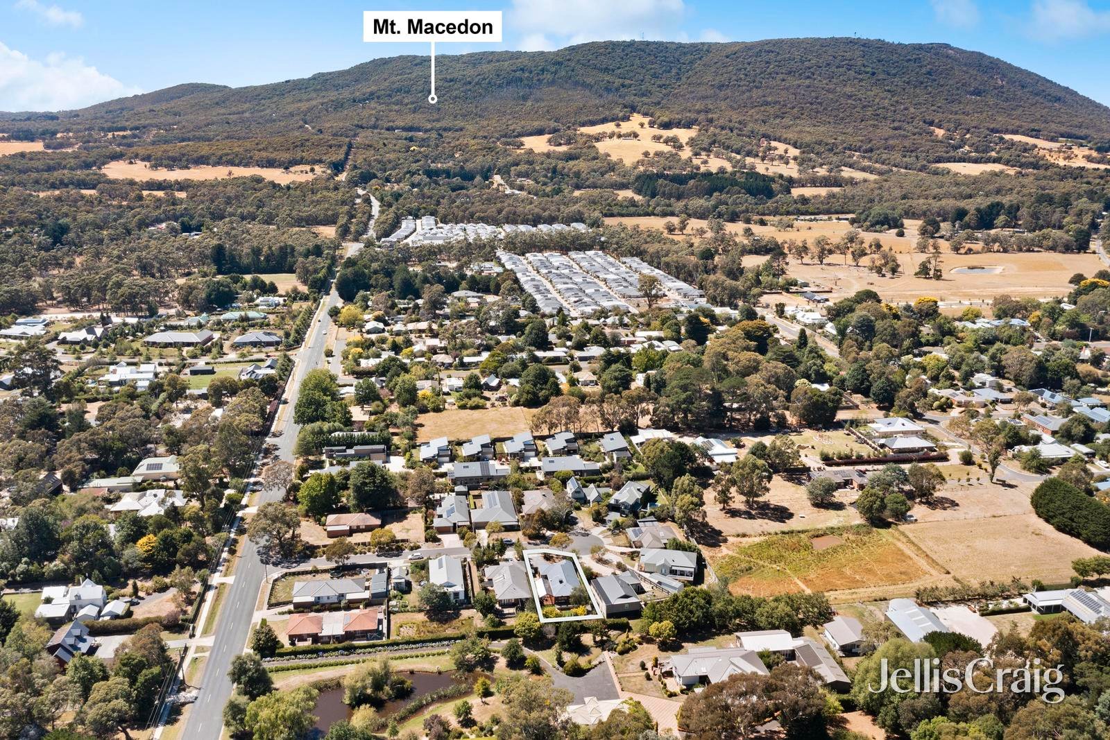 9 Arthur Court, Woodend image 17