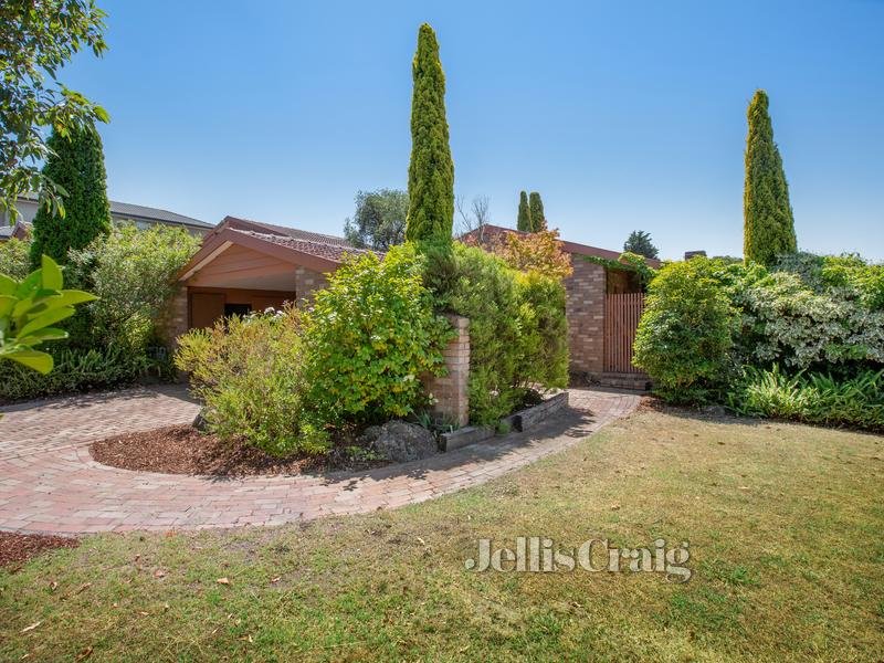 9 Aumann Drive, Templestowe image 1