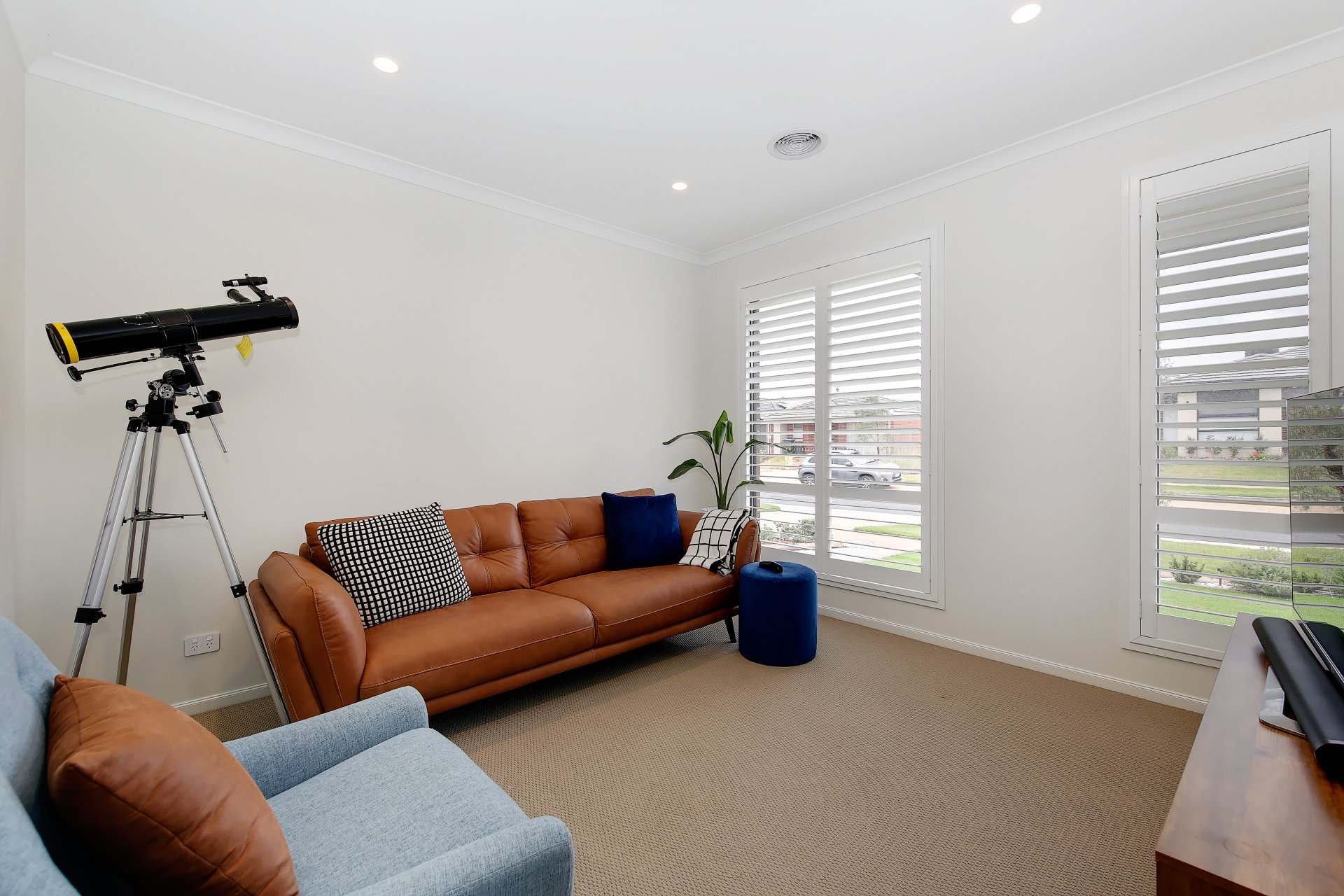9 Azolla Avenue WERRIBEE