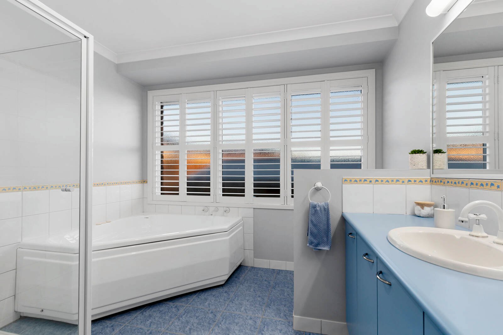 Property Gallery Thumbnail 9