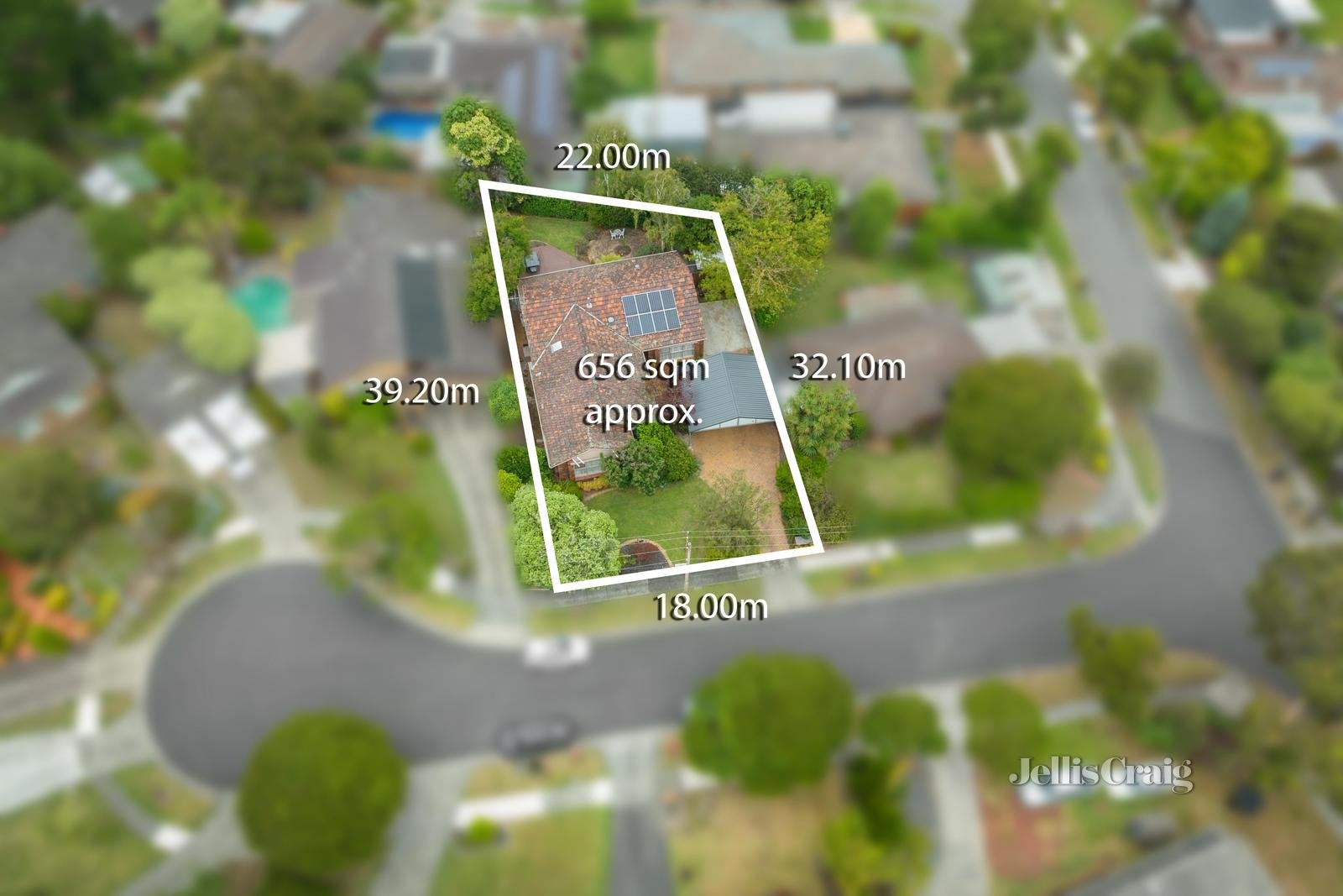 9 Banner Court, Glen Waverley image 2