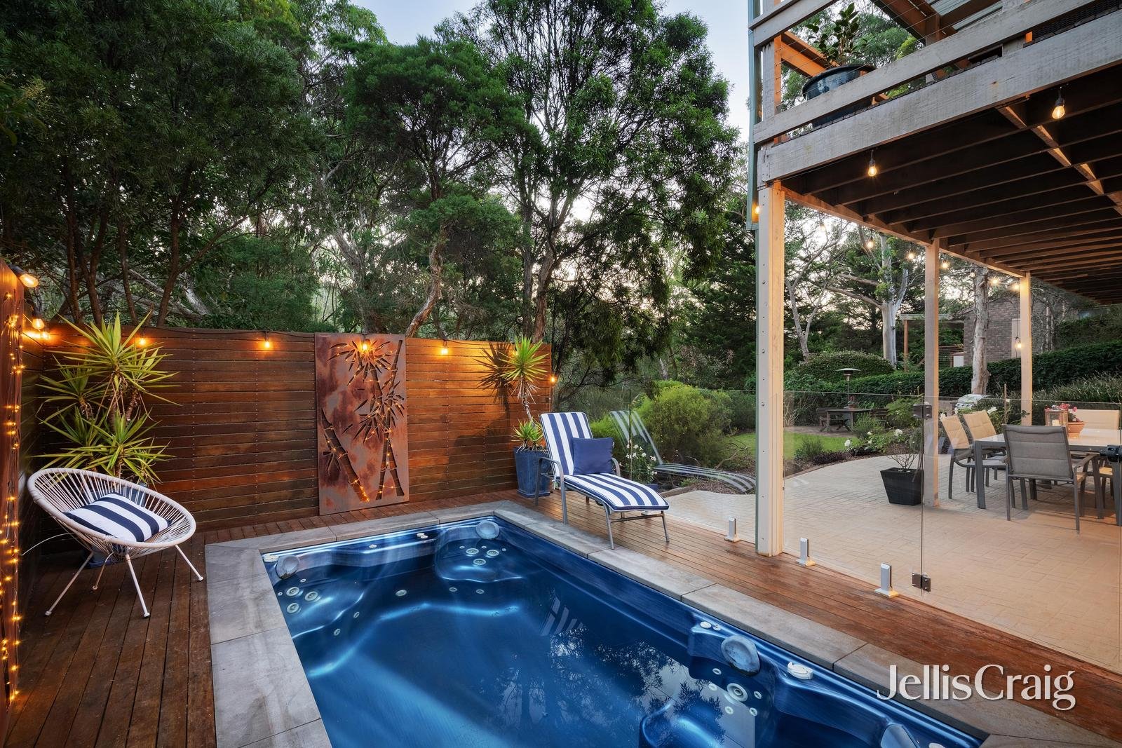 9 Barriedale Court, Eltham image 2