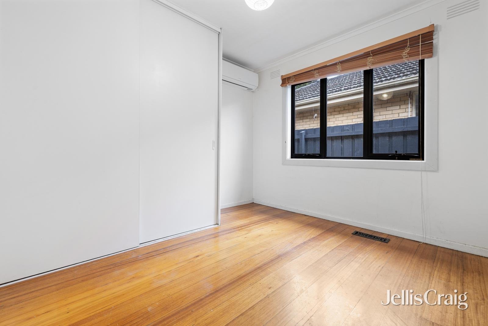 9 Barry Road, Burwood&nbsp;East image 7