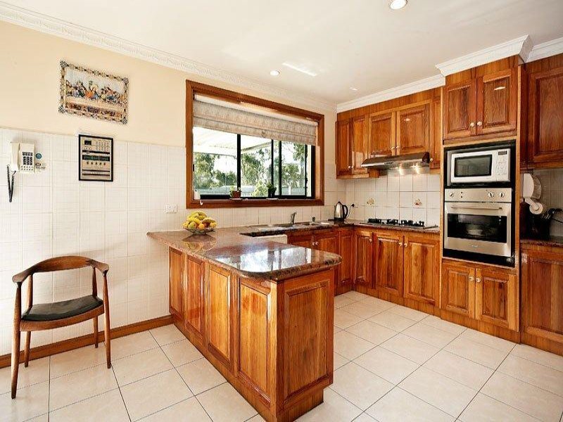 9 BARRYMORE Road, Greenvale image 3