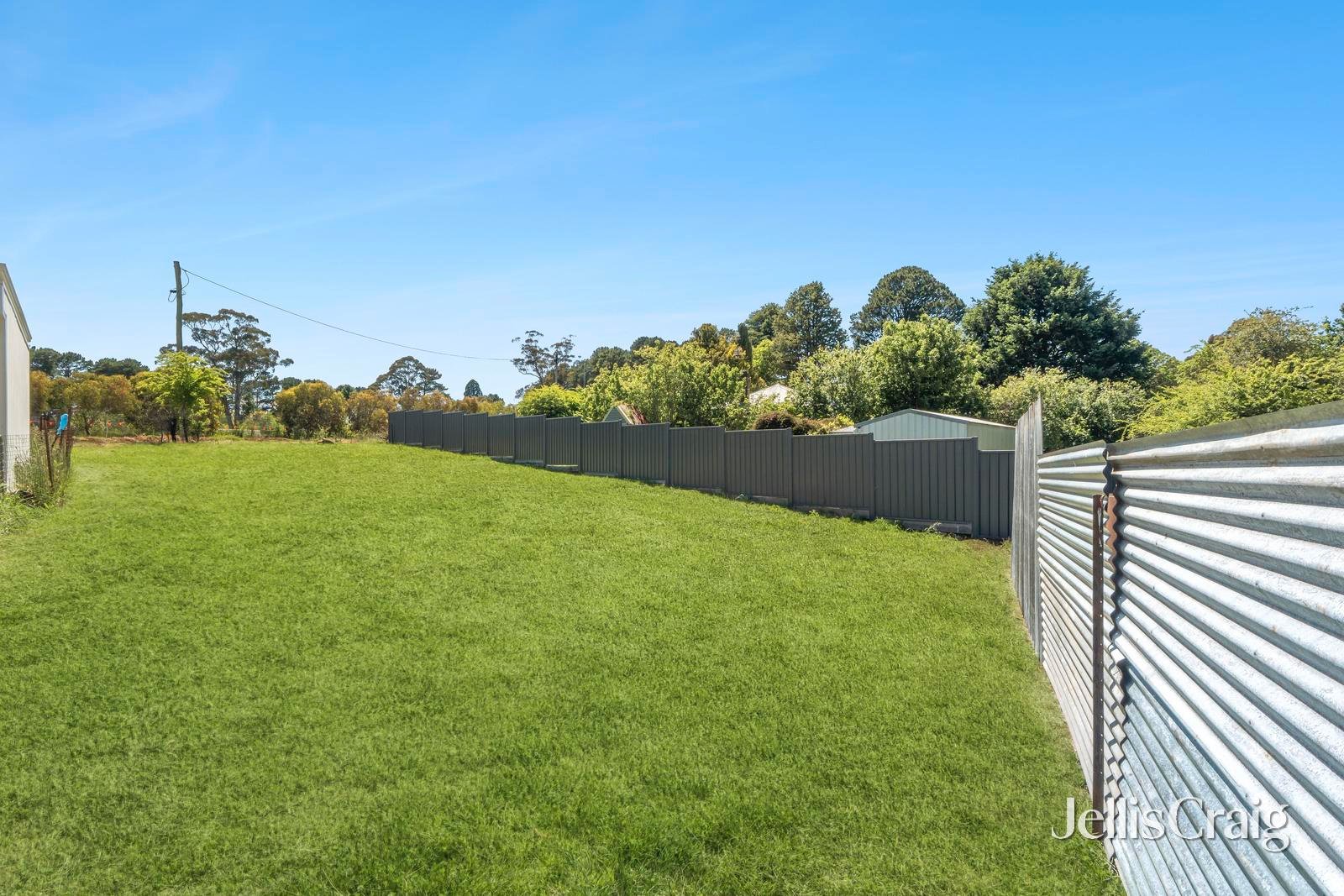 9 Basin Road, Daylesford image 3
