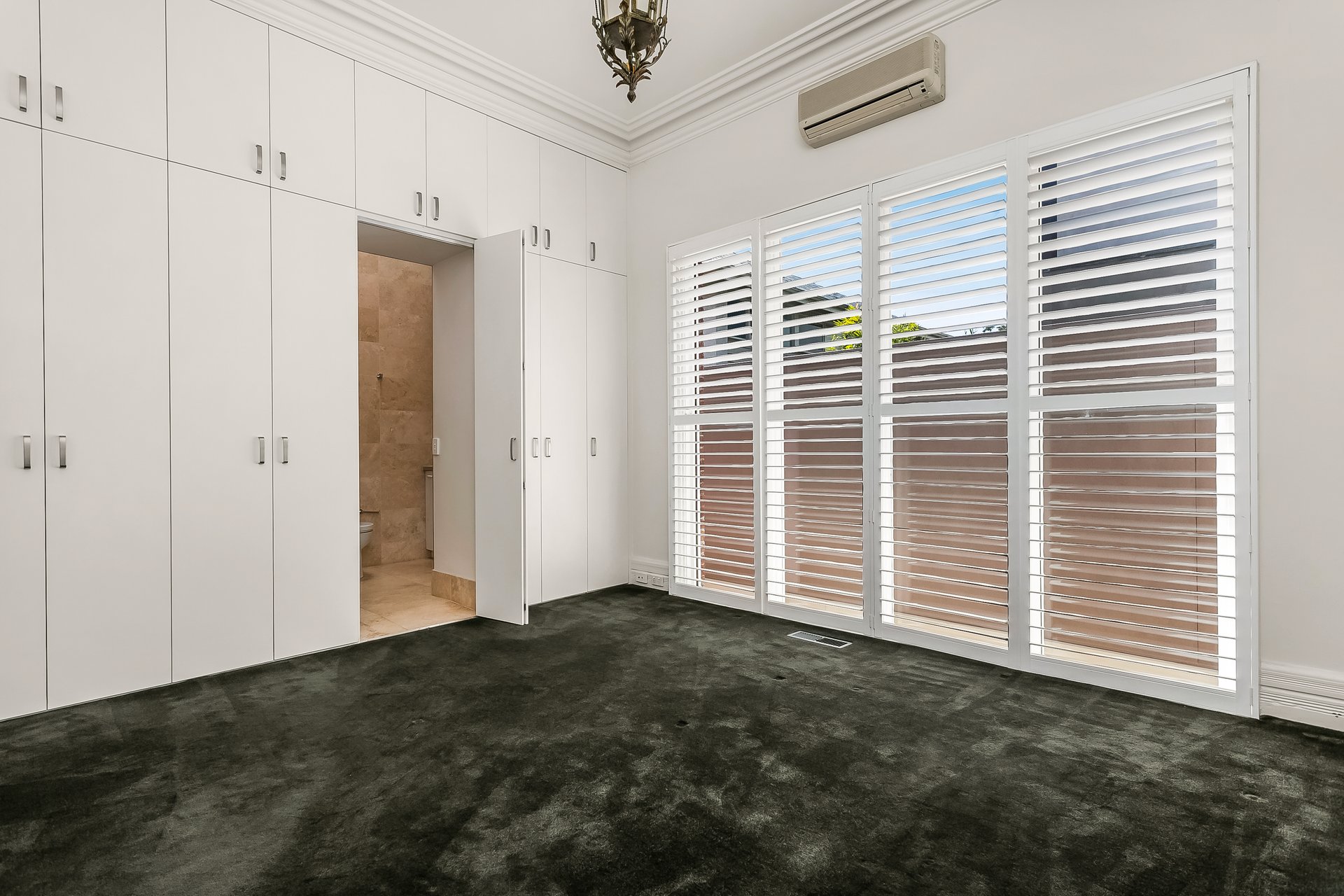 Property Gallery Thumbnail 6