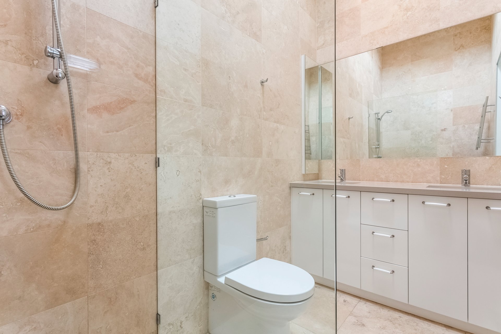 Property Gallery Thumbnail 9