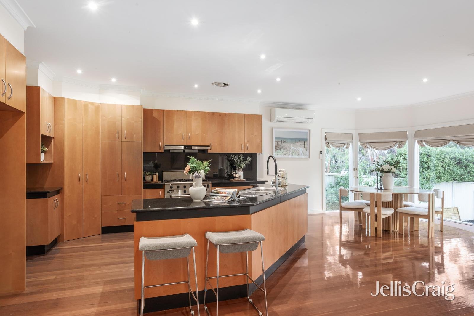 9 Beechwood Terrace, Ashwood image 3