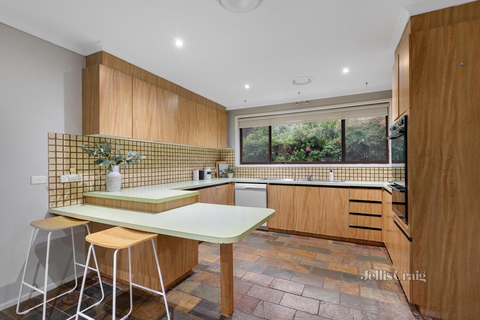 9 Berry Road, Bayswater North image 6