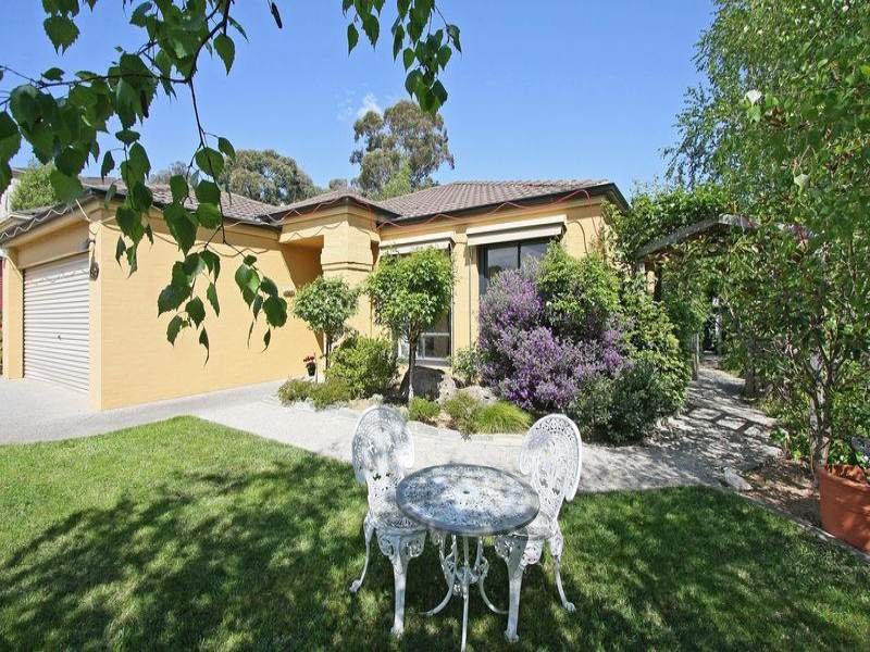 9 Berrywood Walk, Warranwood image 1