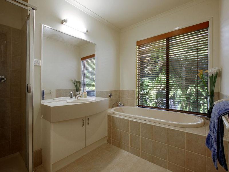 9 Berrywood Walk, Warranwood image 7