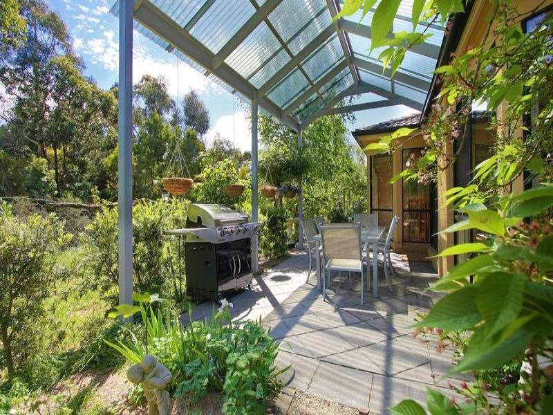 9 Berrywood Walk, Warranwood image 9