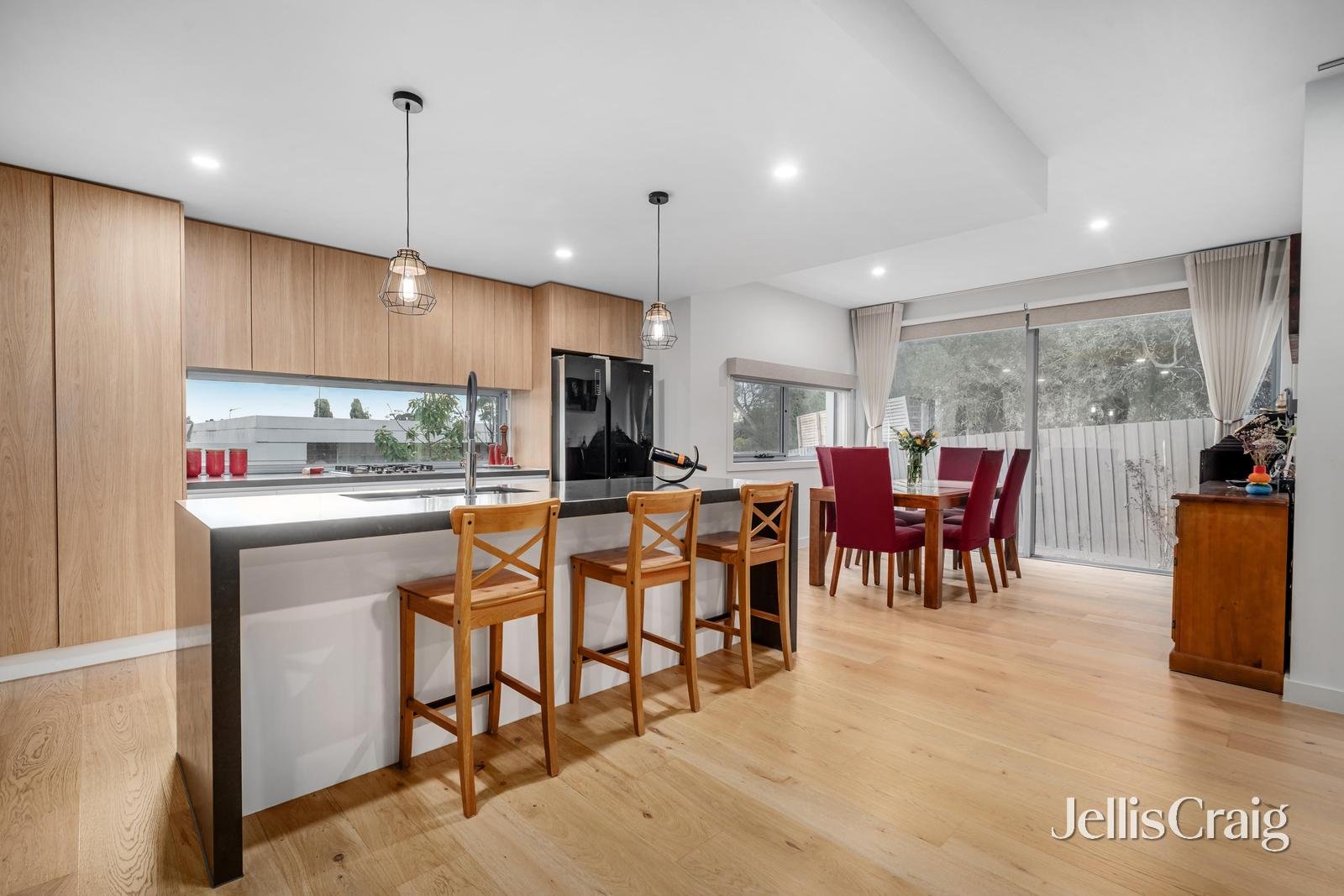 9 Bicton Street, Mount Waverley image 4