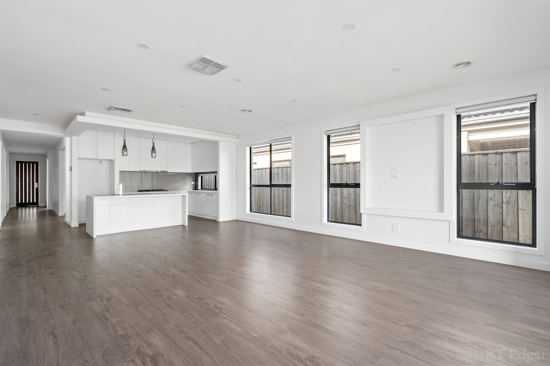 Property Gallery Thumbnail 2