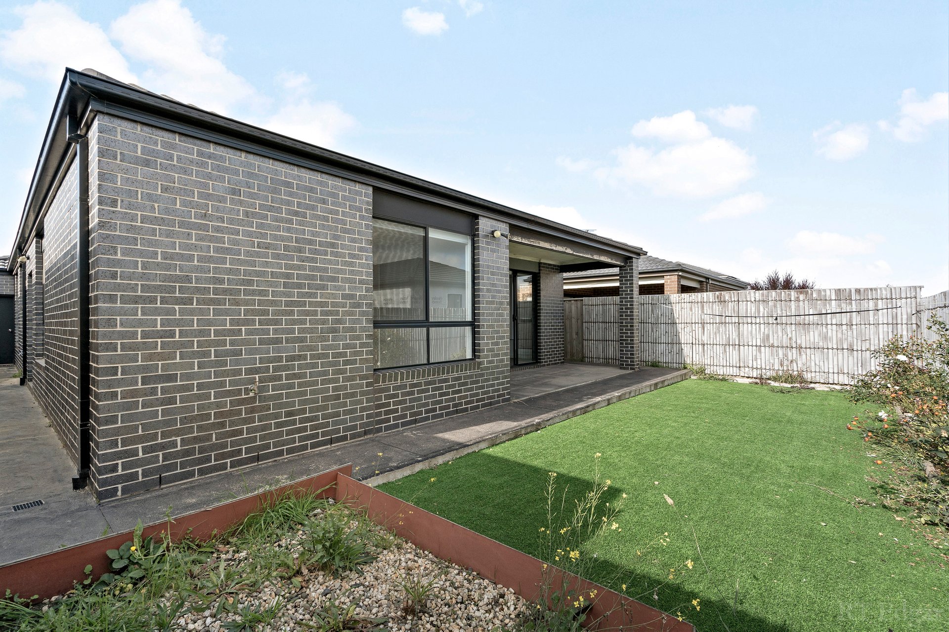 Property Gallery Thumbnail 6
