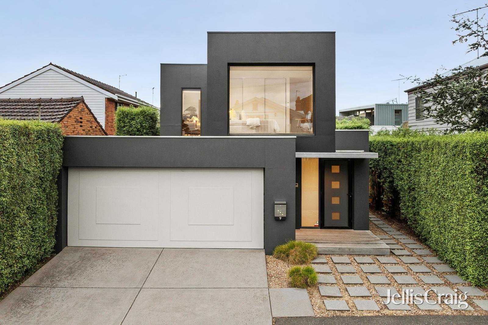 9 Blessington Street, Newtown image 1
