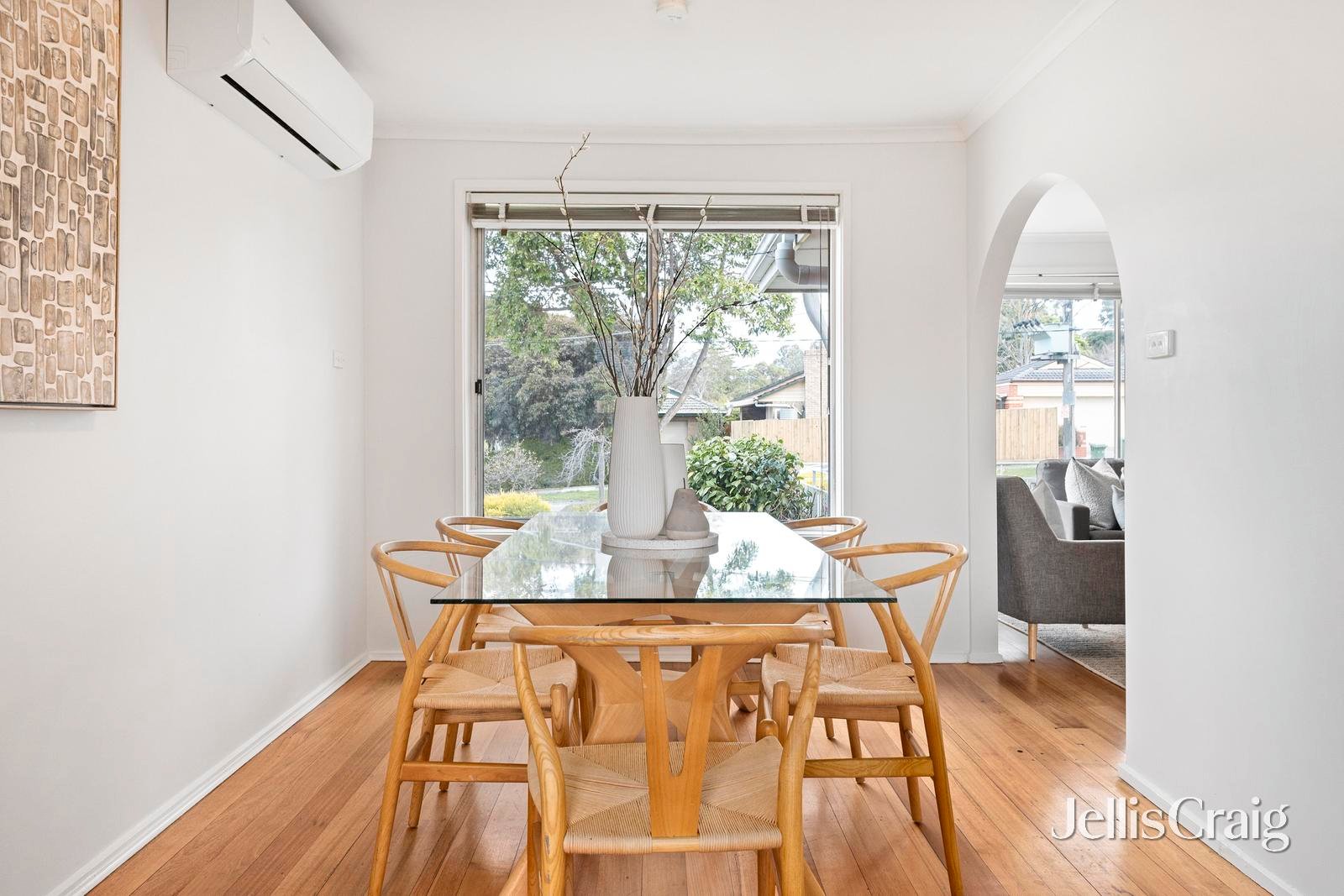9 Blue Mist Drive, Croydon South image 5