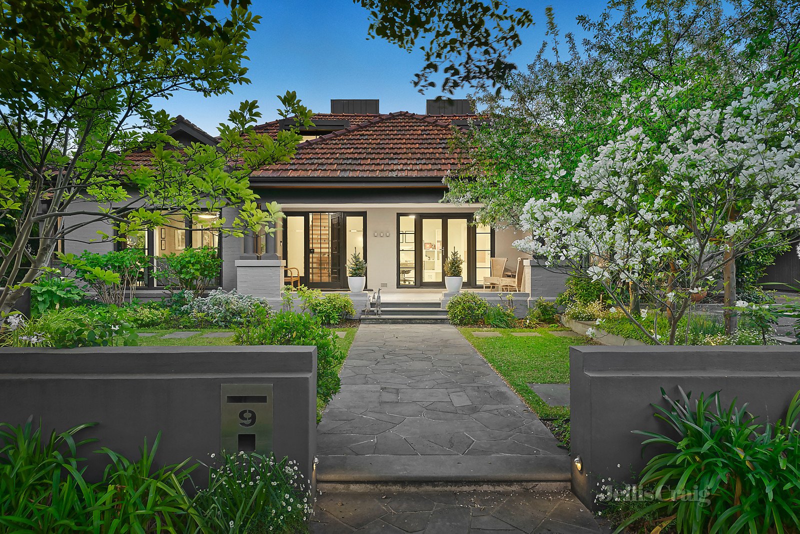 9 Bowley Avenue, Balwyn image 1