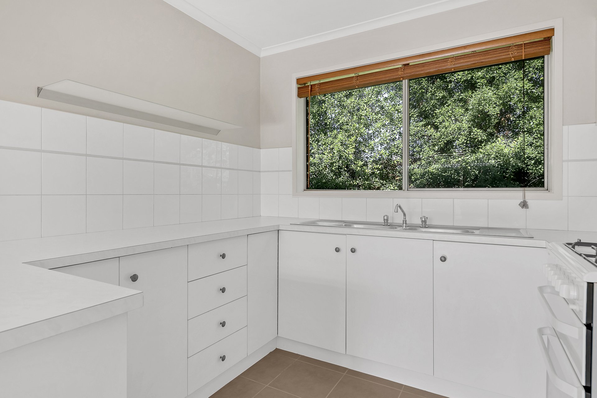 9 Bradford Street, St Albans Park image 3