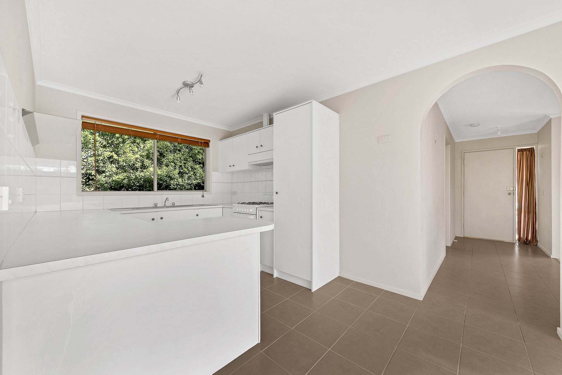 9 Bradford Street, St Albans Park image 6