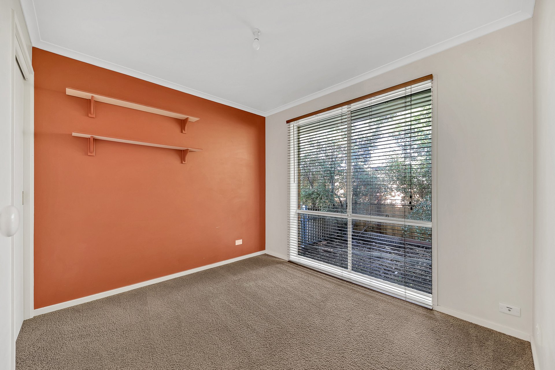 9 Bradford Street, St Albans Park image 10