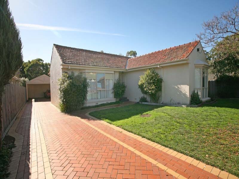 9 Brook Crescent, Box Hill South image 2
