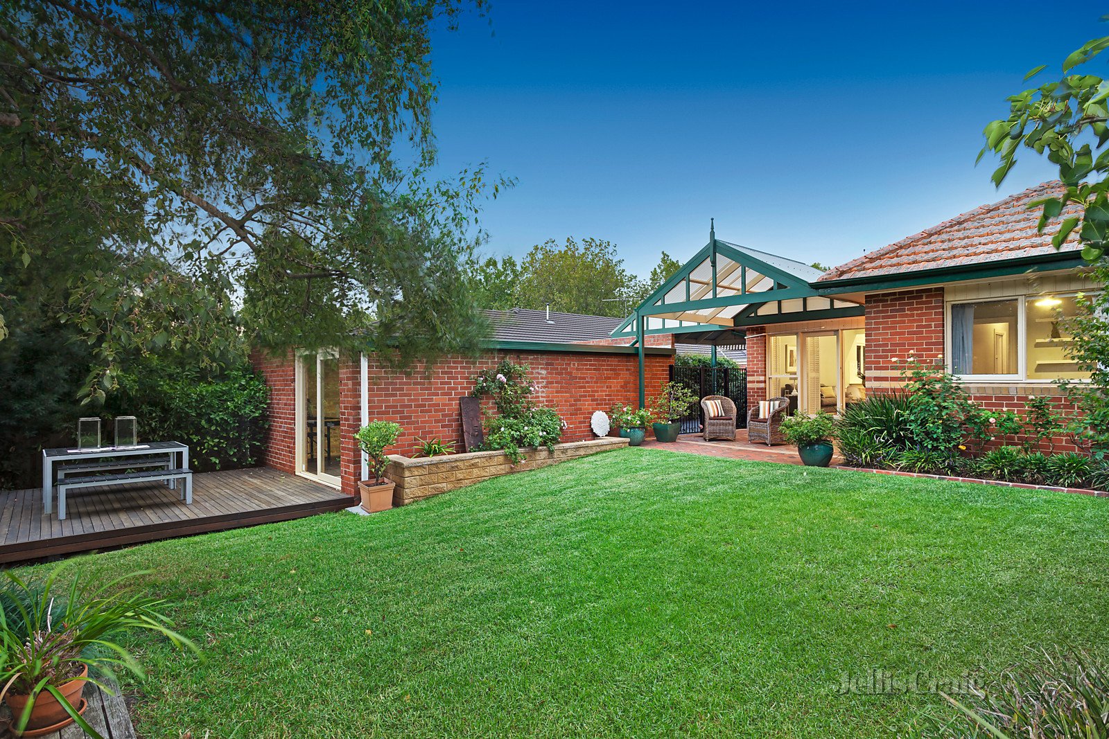 9 Brunel Street, Malvern East image 2