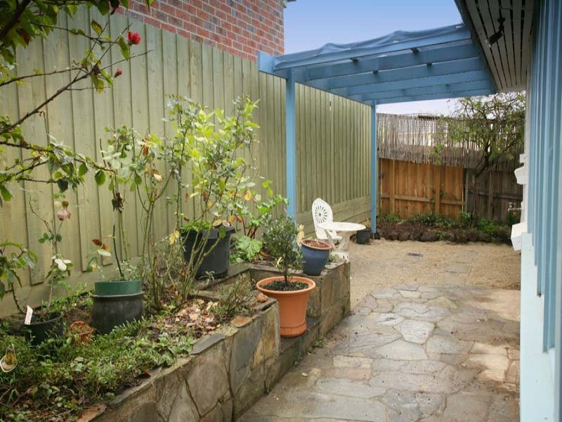 9 Byron Street, Box Hill South image 7