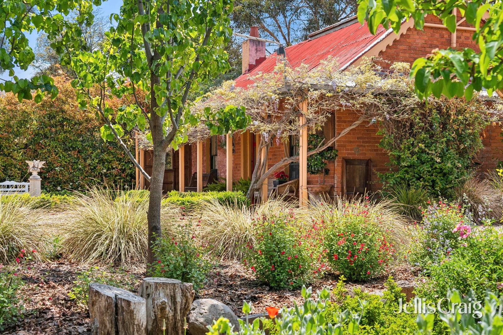 9 Campbell Street, Newstead image 2