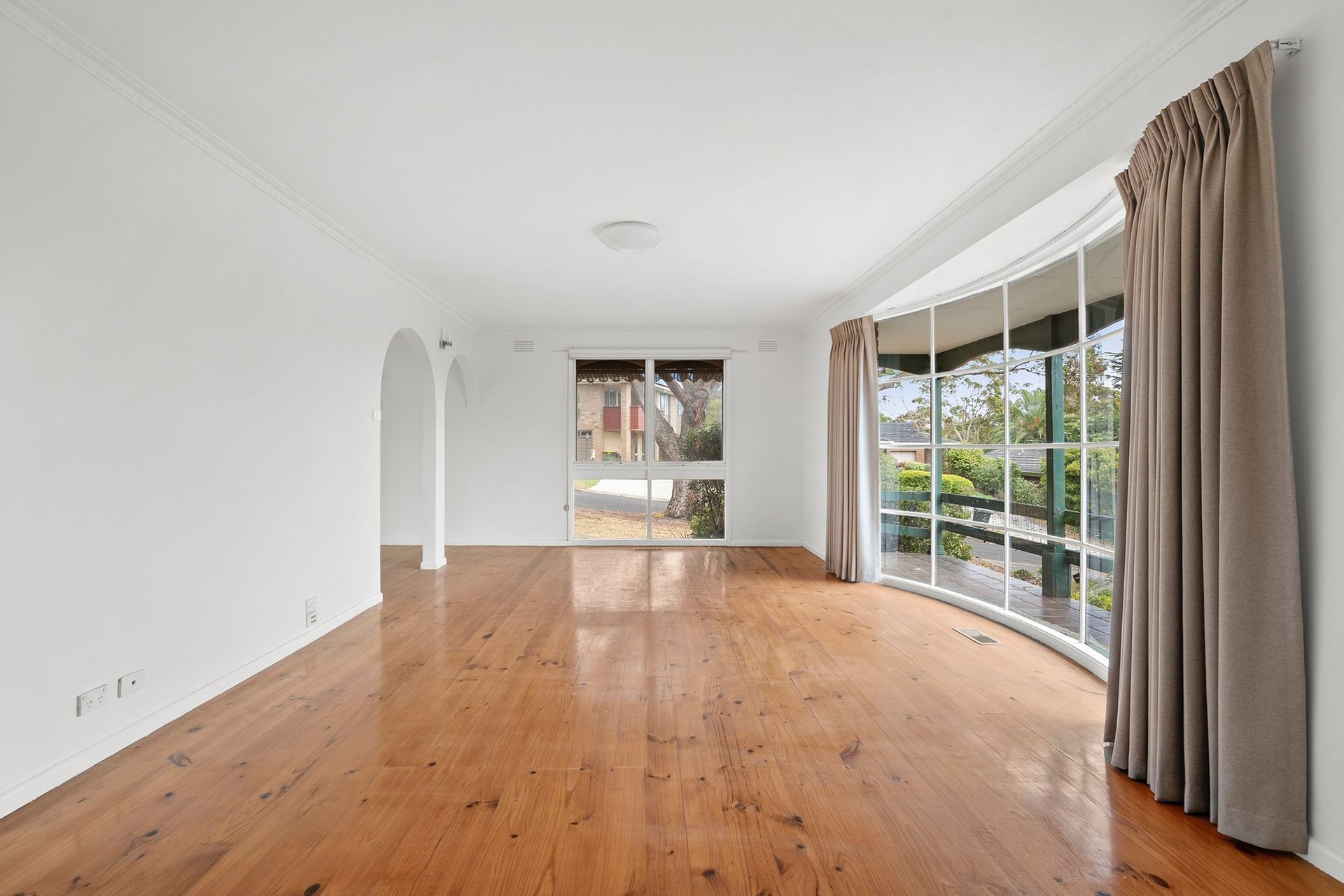 9 Cannes Court, Highton image 2