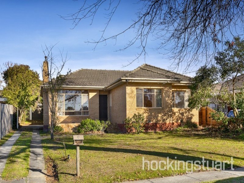 9 Caroline Crescent, Blackburn North image 1