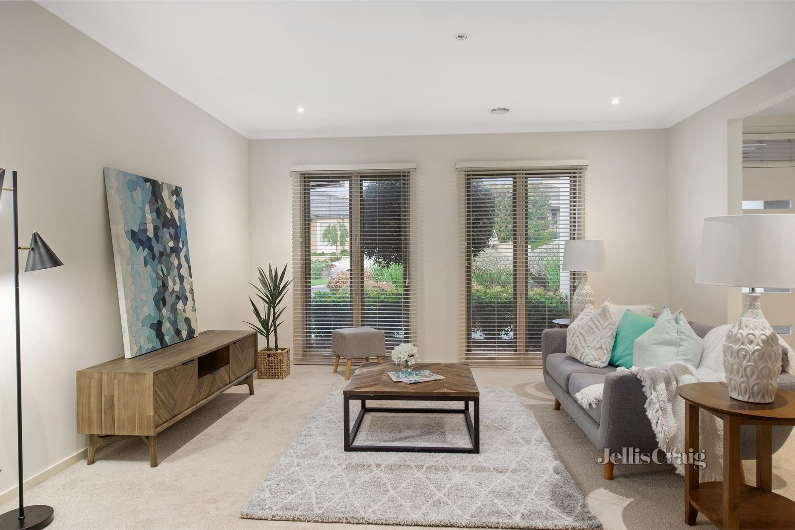 9 Charles Conder Place, Diamond Creek image 2