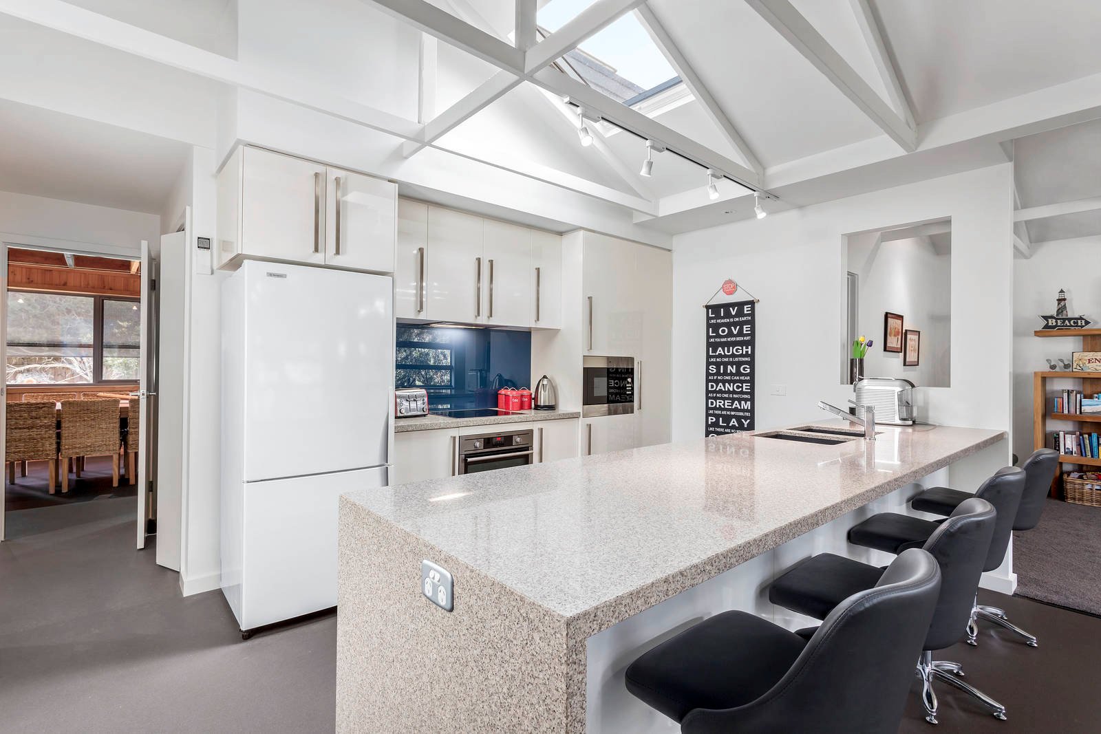 Property Gallery Thumbnail 5