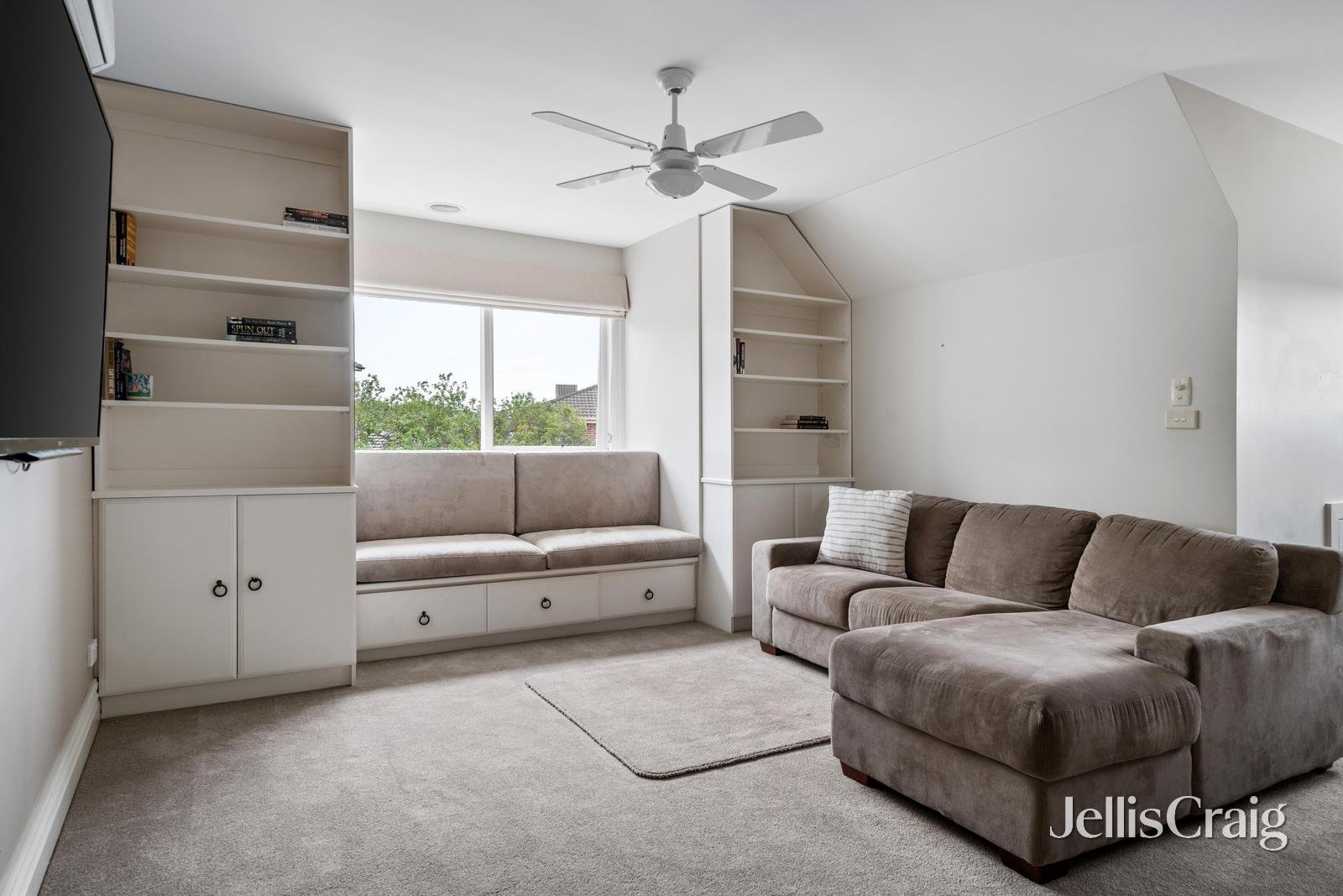 9 Clearwater Close, Eltham image 9