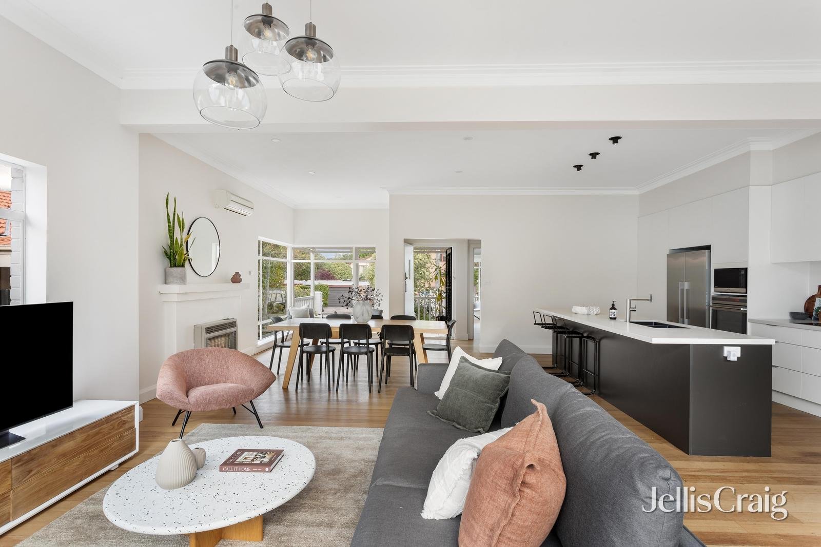 9 Clee Street, Mckinnon image 5