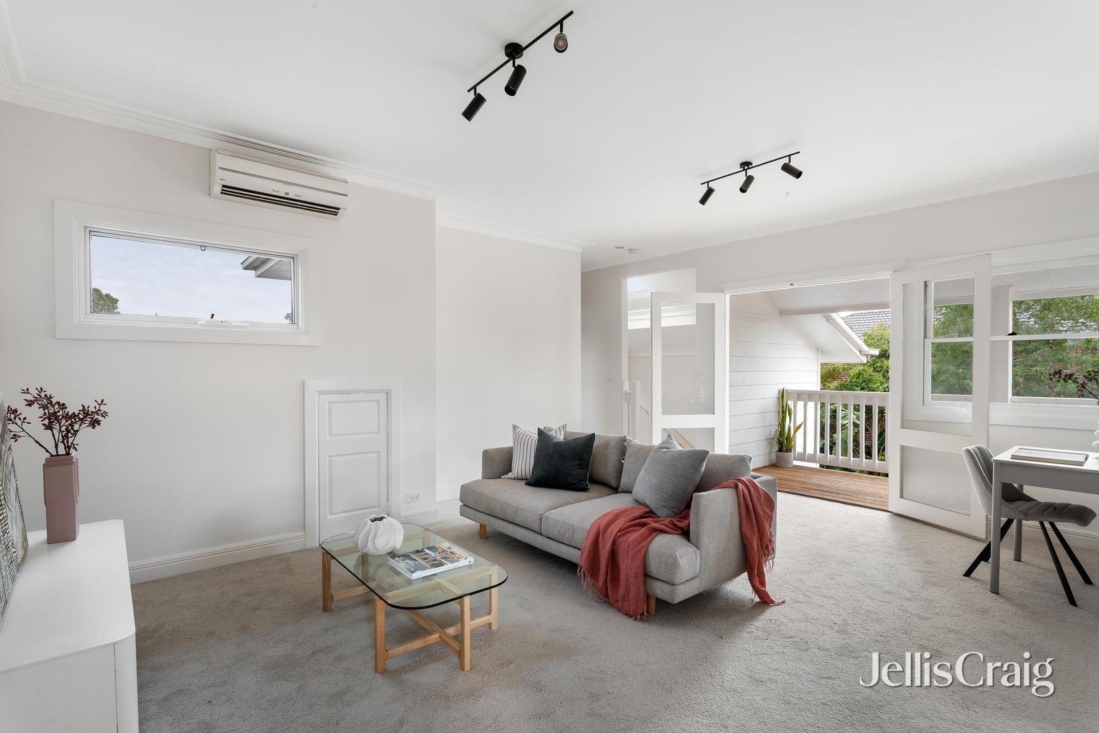 9 Clee Street, Mckinnon image 7