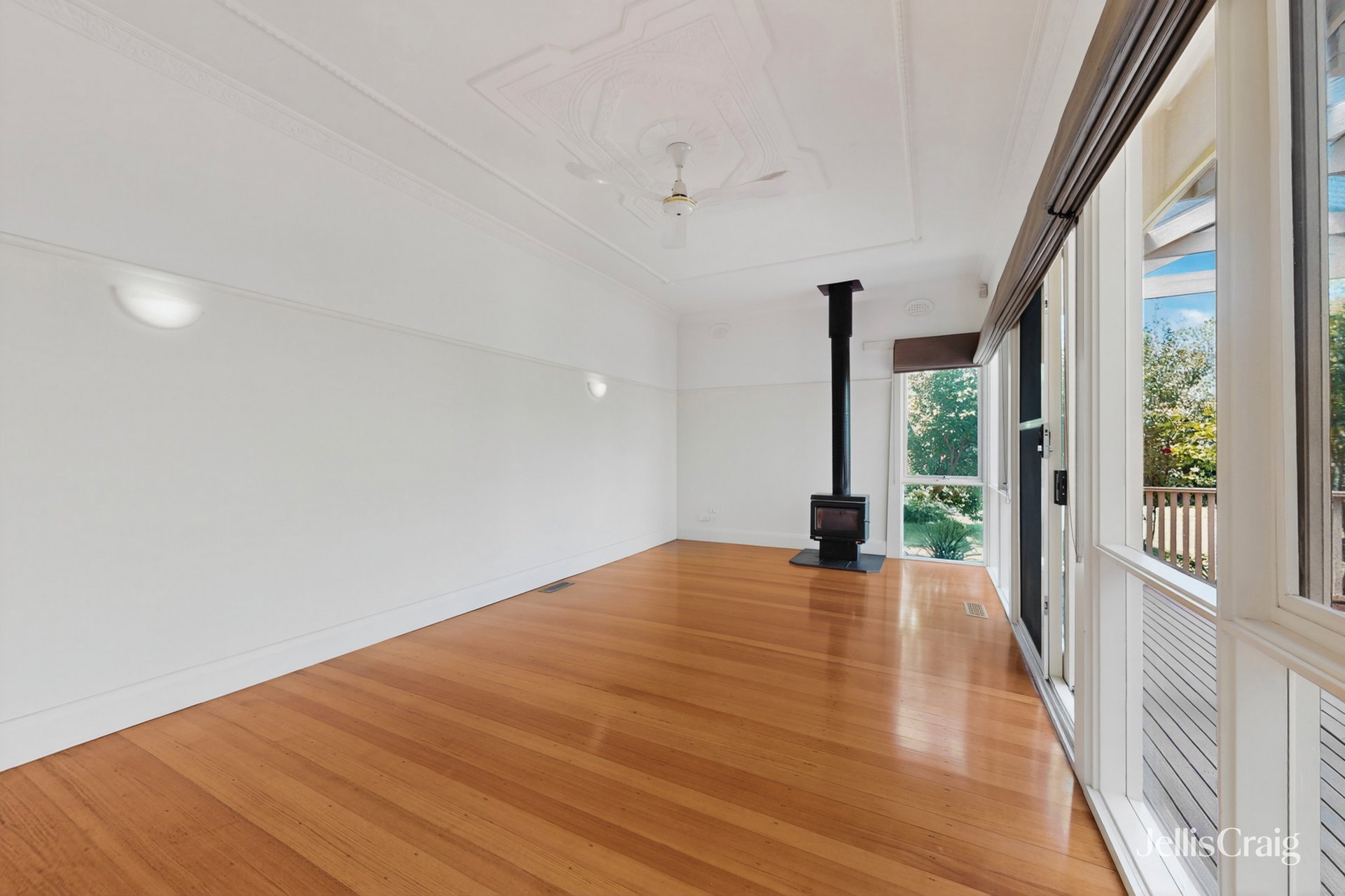 9 Clydesdale Street, Box Hill image 6