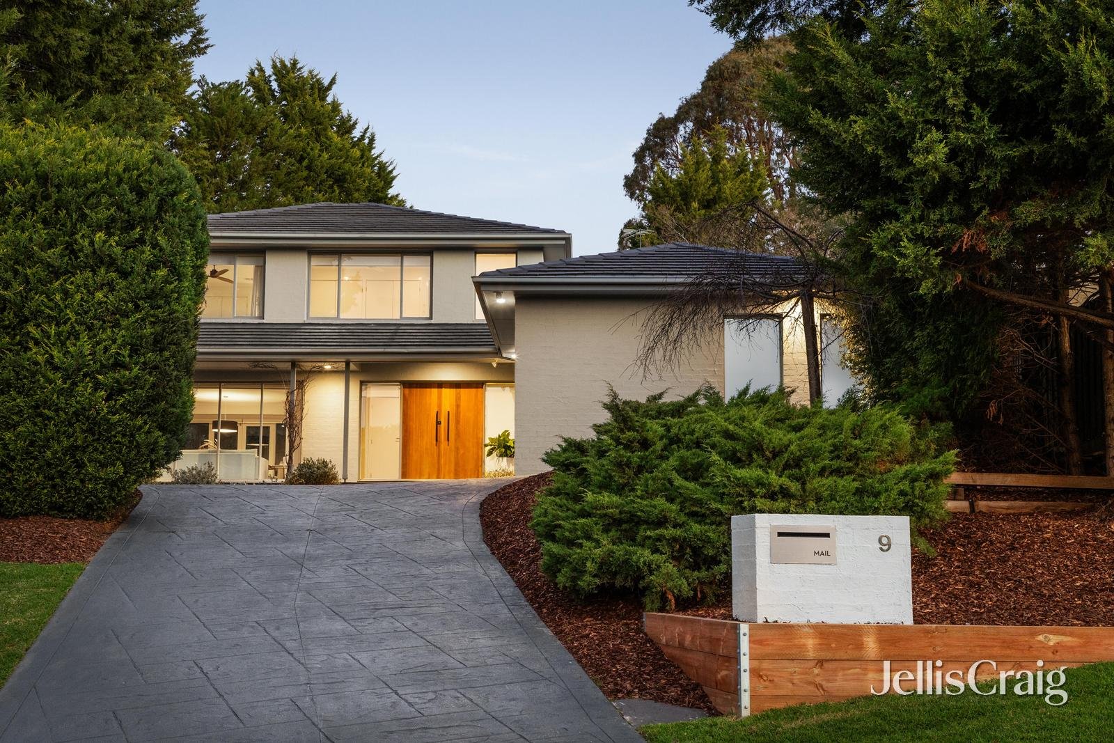 9 Covala Court, St&nbsp;Helena image 1