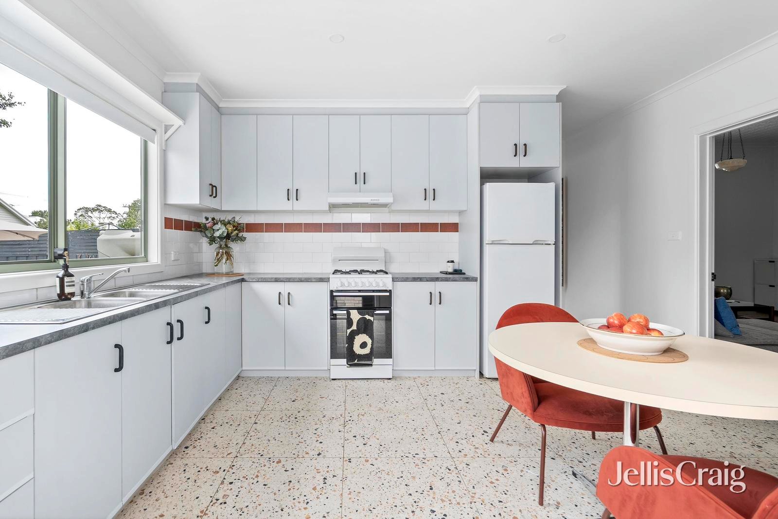 9 Crofton Street, Geelong&nbsp;West image 4