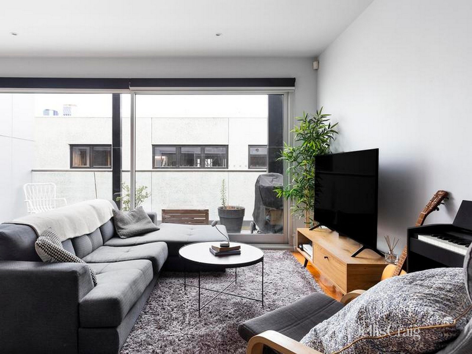 9 Curzon Place, North&nbsp;Melbourne image 2