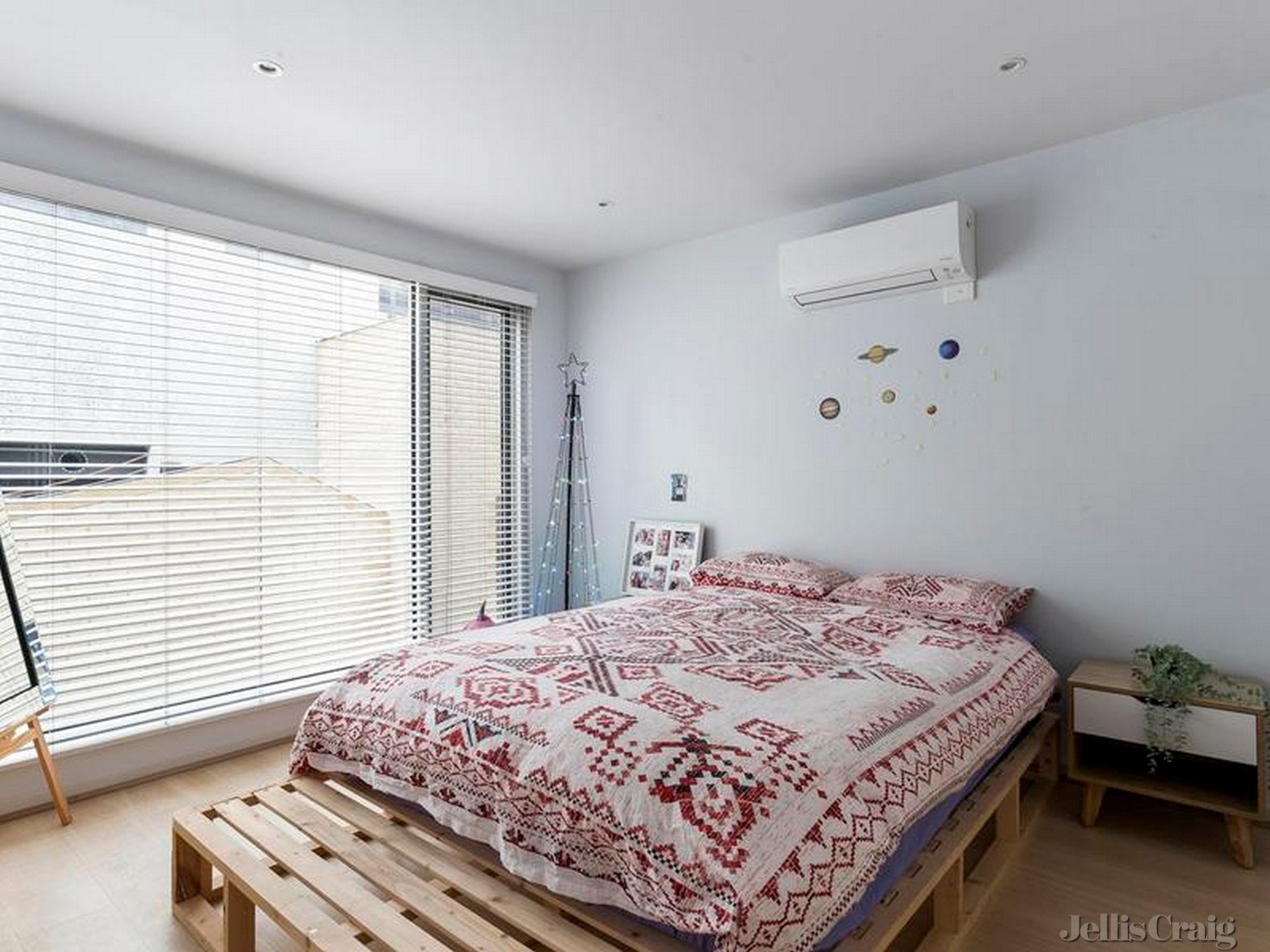 9 Curzon Place, North Melbourne image 7