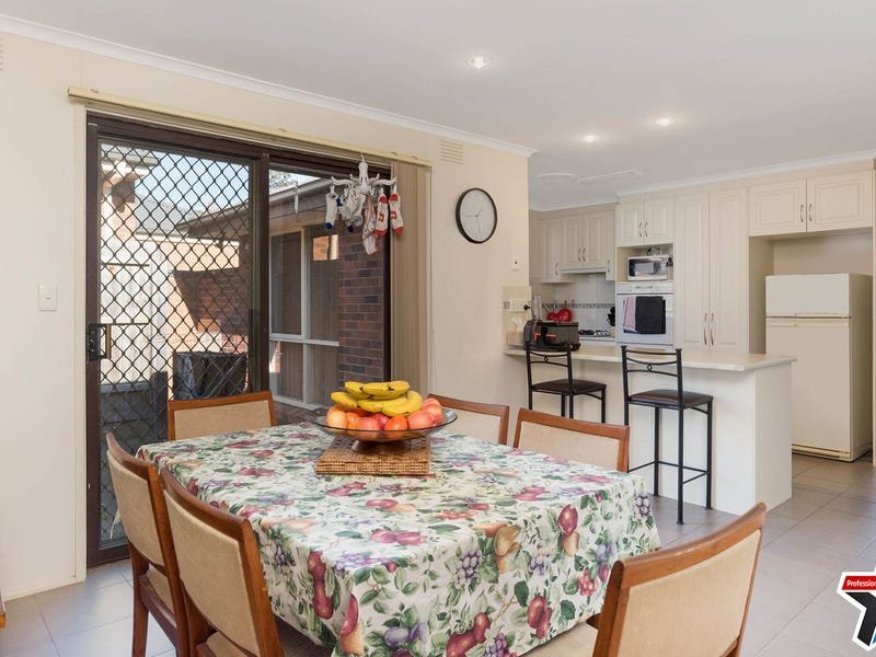 9 David Drive, Mooroolbark image 5