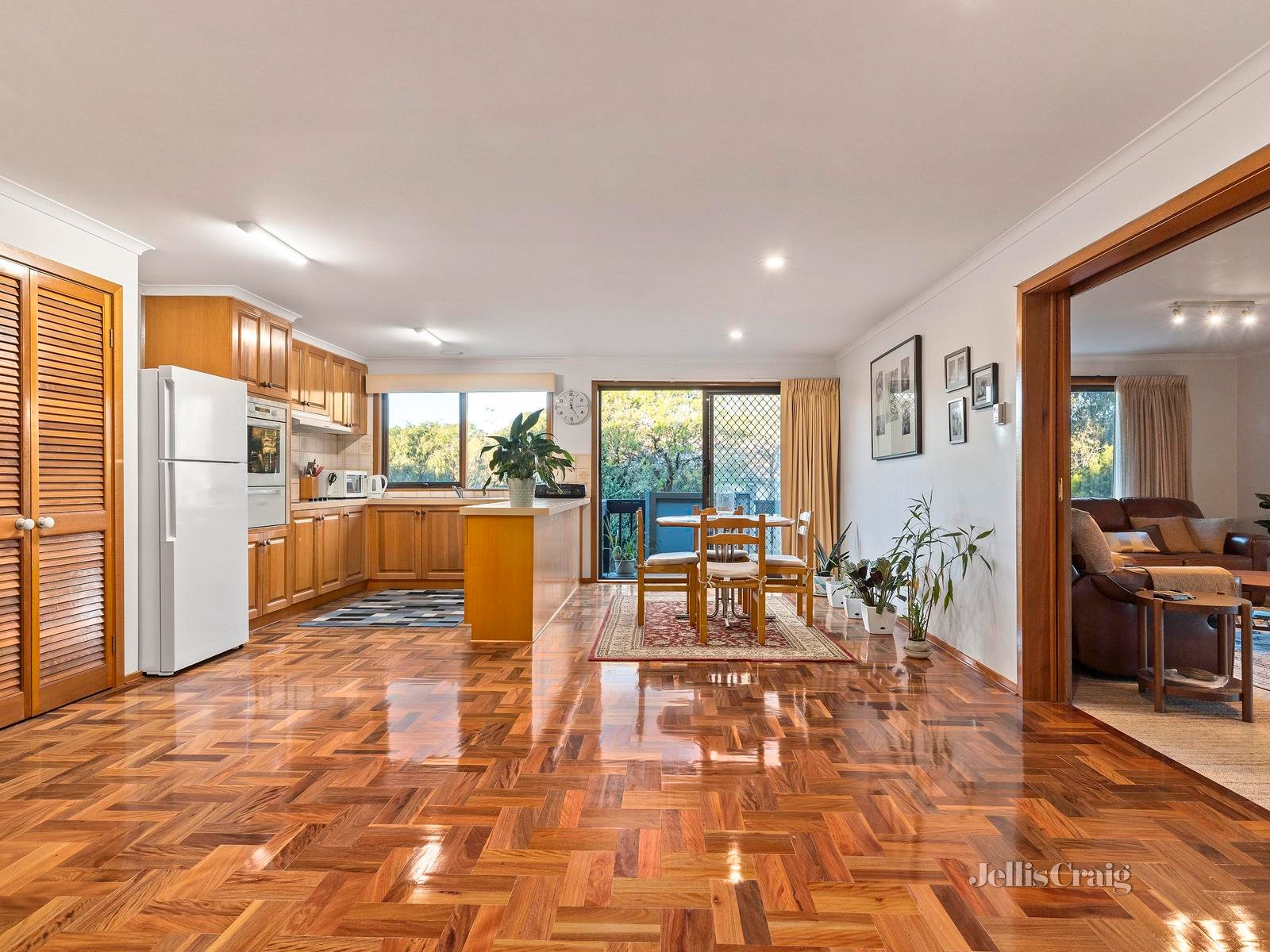 9 Dilkara Court, Doncaster East image 6