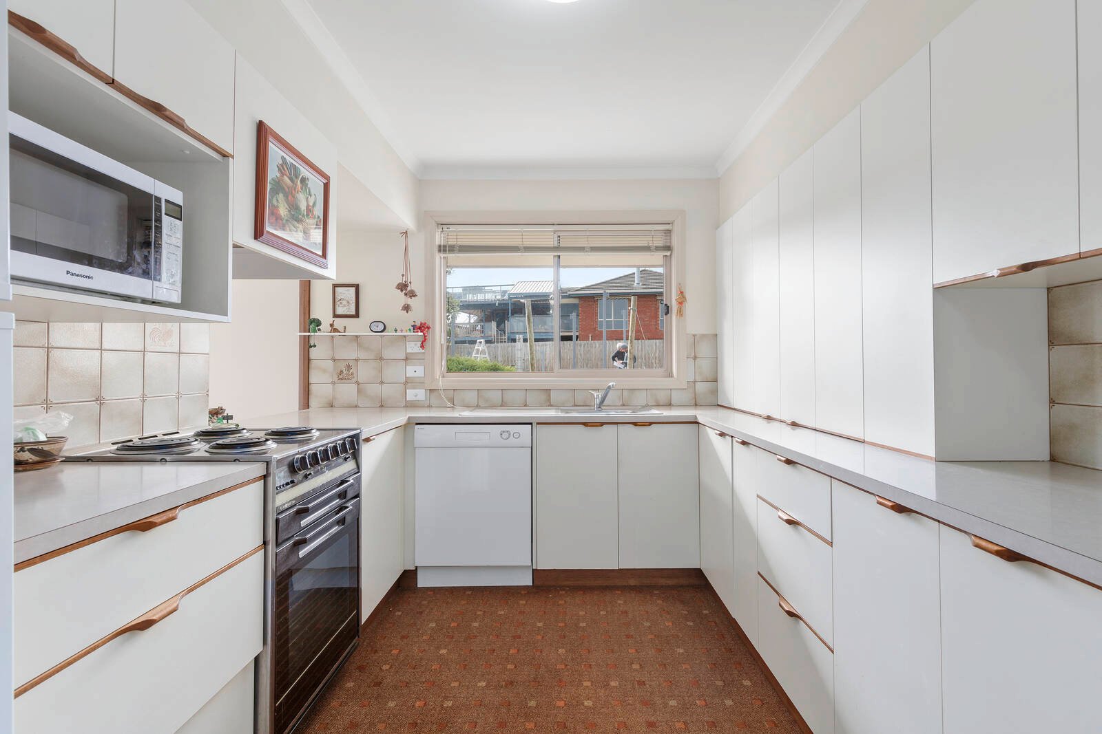 Property Gallery Thumbnail 3