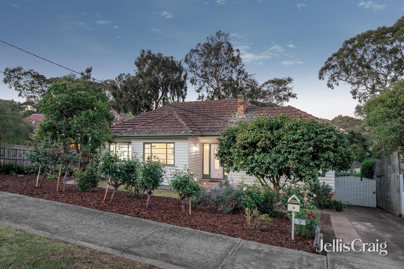 9 Donald Street, Greensborough image 1