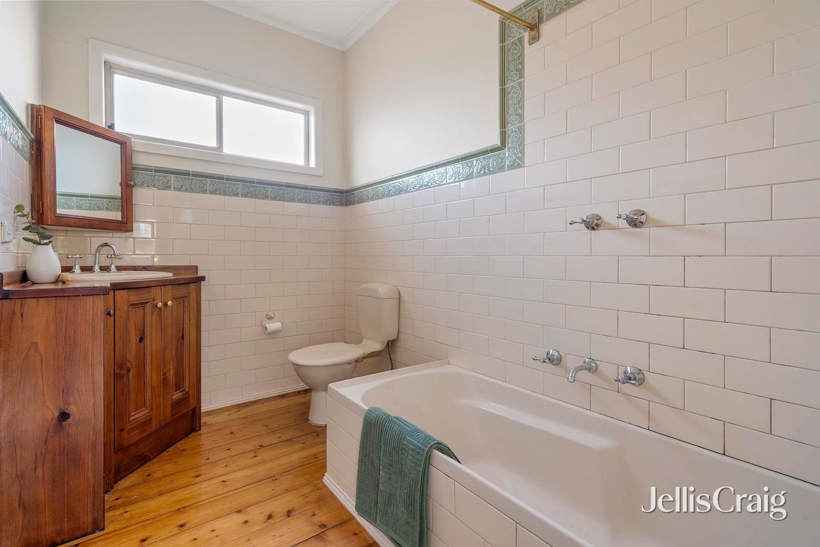 9 Donald Street, Greensborough image 11